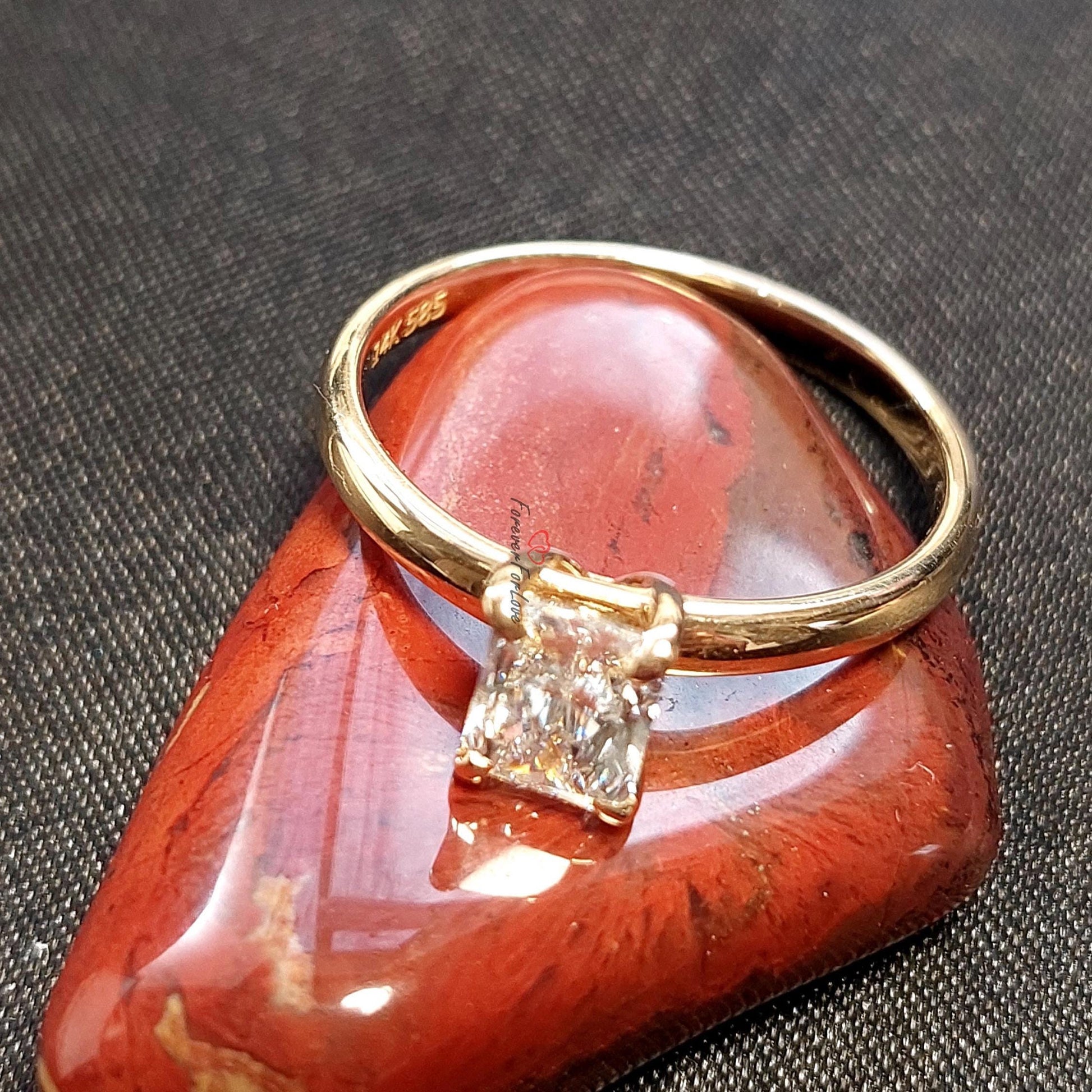 1.01 Ct IGI Certified Radiant Lab Diamond Solitaire Engagement Ring