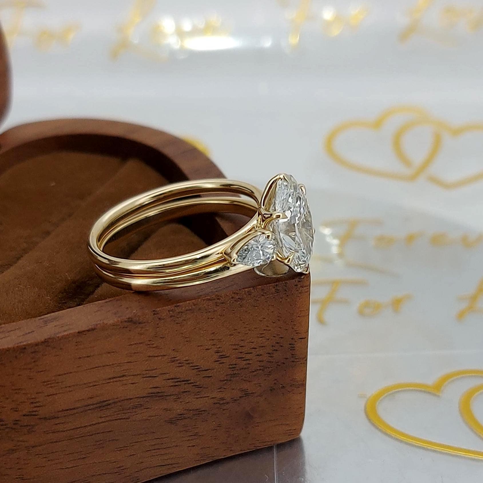 2.8 Ct IGI Certified E/VVS2 Oval Cut Wedding Set with Pear Open Band, Bridal Set, Diamond bridal anniversary Set, Perfect Gift for Her.