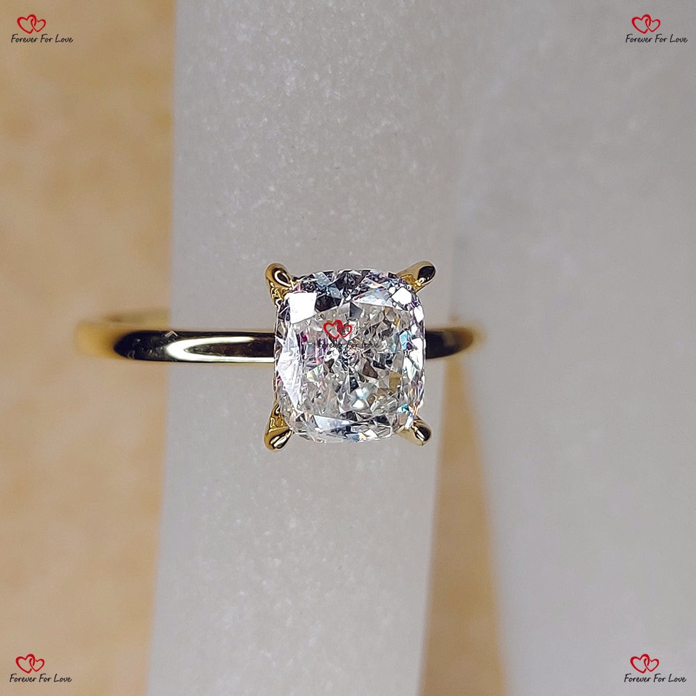 Exquisite  Cushion Cut Diamond Engagement Ring