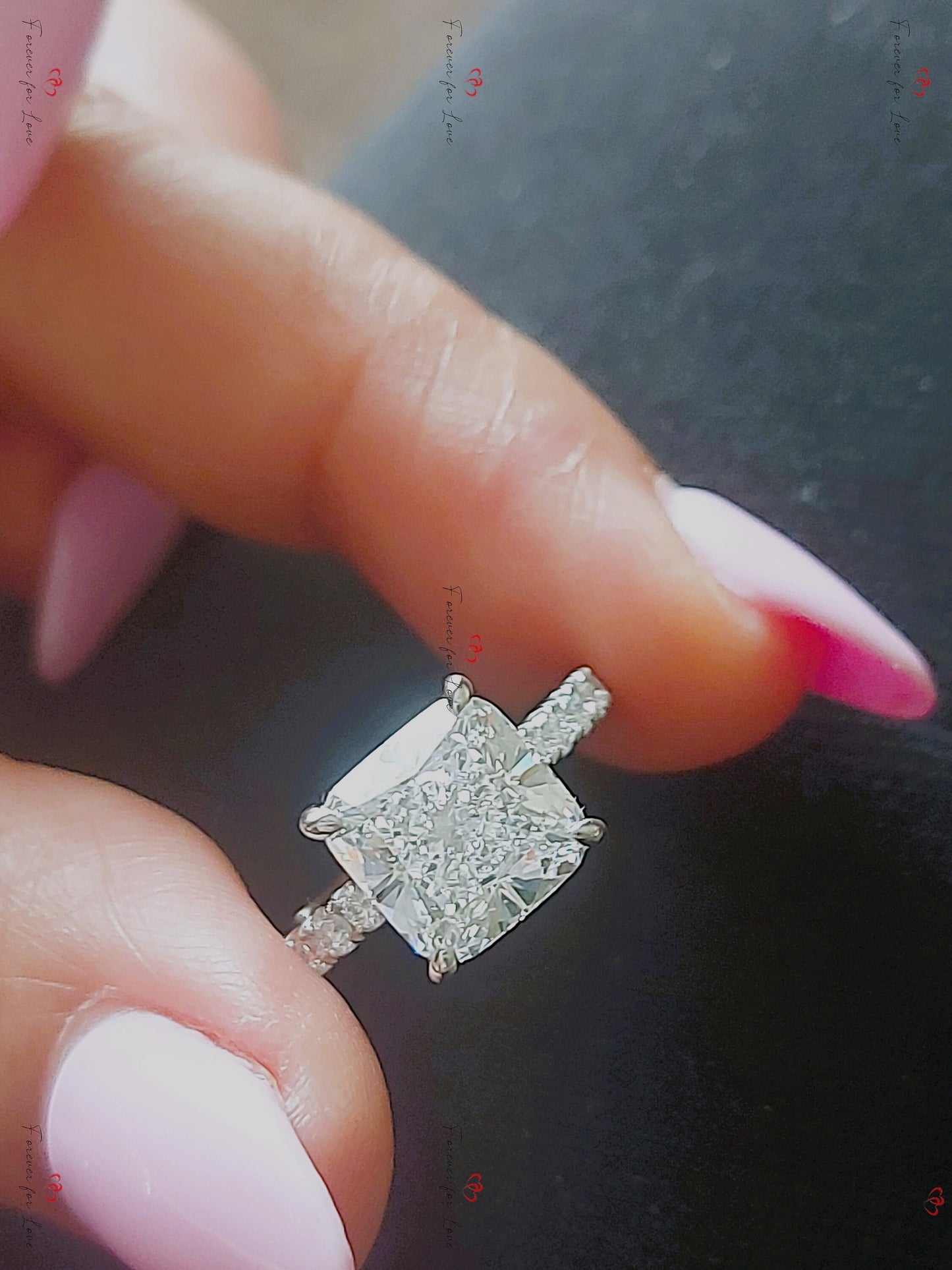 3 Karat IGI zertifizierter Kissen Labordiamant Doppel-Halo-Ring Cushion cut Moissanite engagement ring in 935 Argentium Silber — custom handcrafted by Forever For Love
