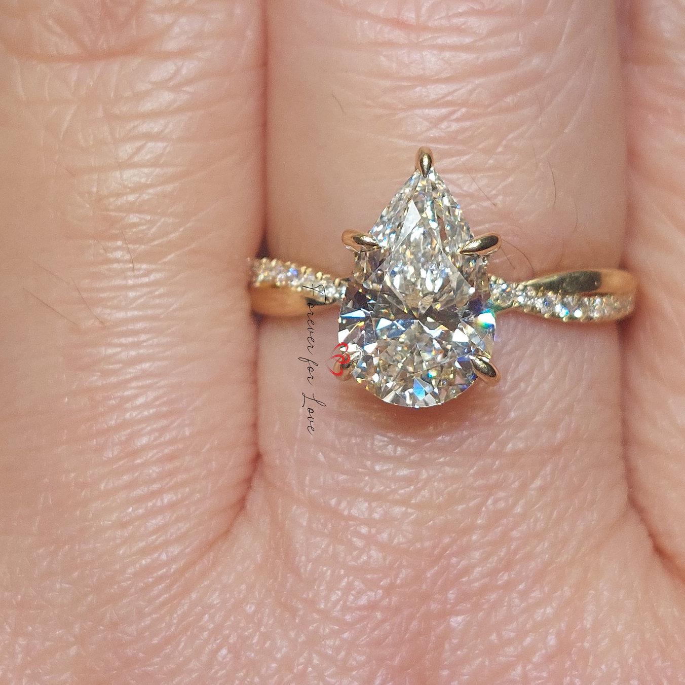 2.5 Ct Pear Lab Diamond Solitaire Engagement Ring