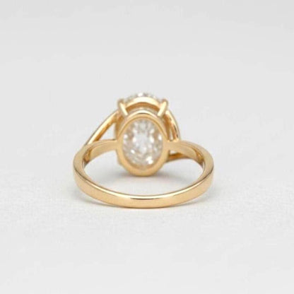 5 Ct IGI Certified Oval Lab Diamond Solitaire Engagement Ring