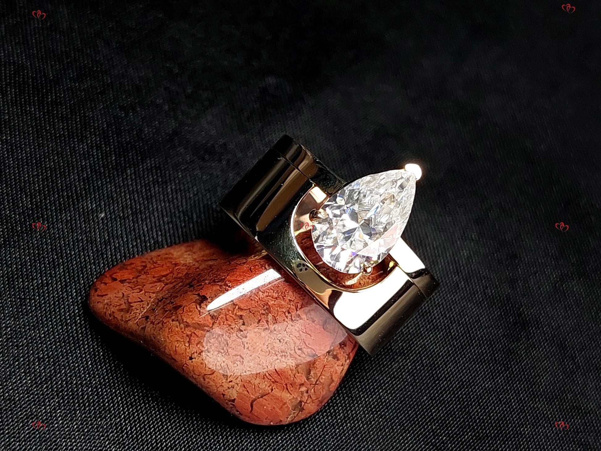 2 Ct Pear Moissanite Engagement Ring