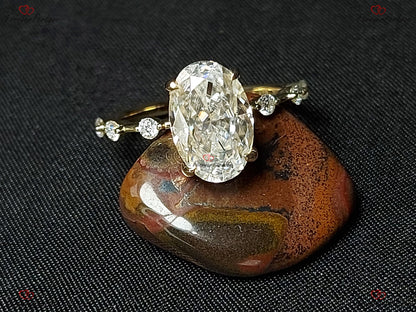 4 Ct Oval Diamond, Moissanite Engagement Ring
