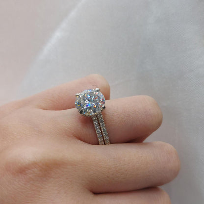 4 Ct IGI Certified Round Lab Diamond Solitaire Engagement Ring