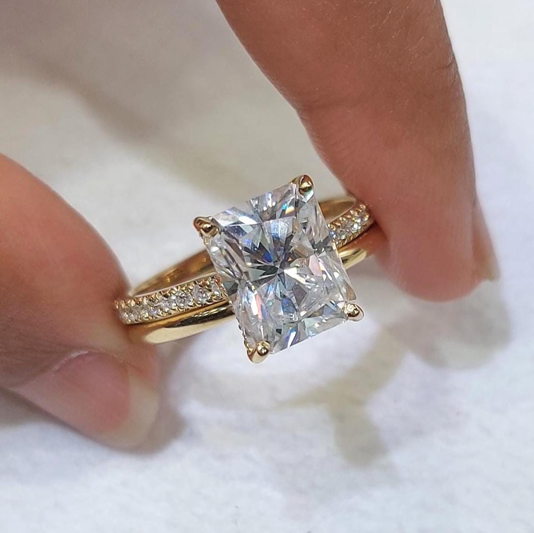 3.00 Ct Radiant Moissanite Eternity Band