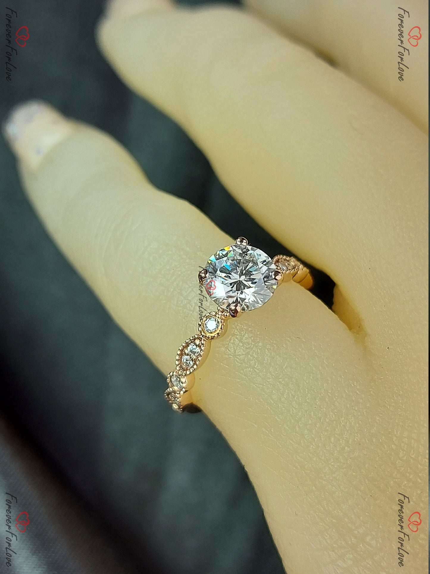 1 Karat IGI-zertifizierter Marquise-Art-déco-Ring mit Labor-Diamant Marquise cut Moissanite engagement ring in 935 Argentium Silber — custom handcrafted by Forever For Love