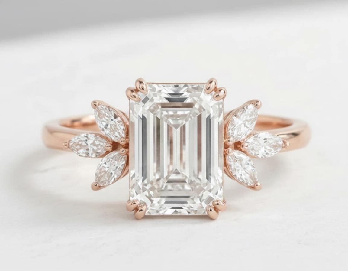 1,5 Karat Smaragd Labordiamant Verlobungsring Emerald cut Moissanite engagement ring in 935 Argentium Silber — custom handcrafted by Forever For Love