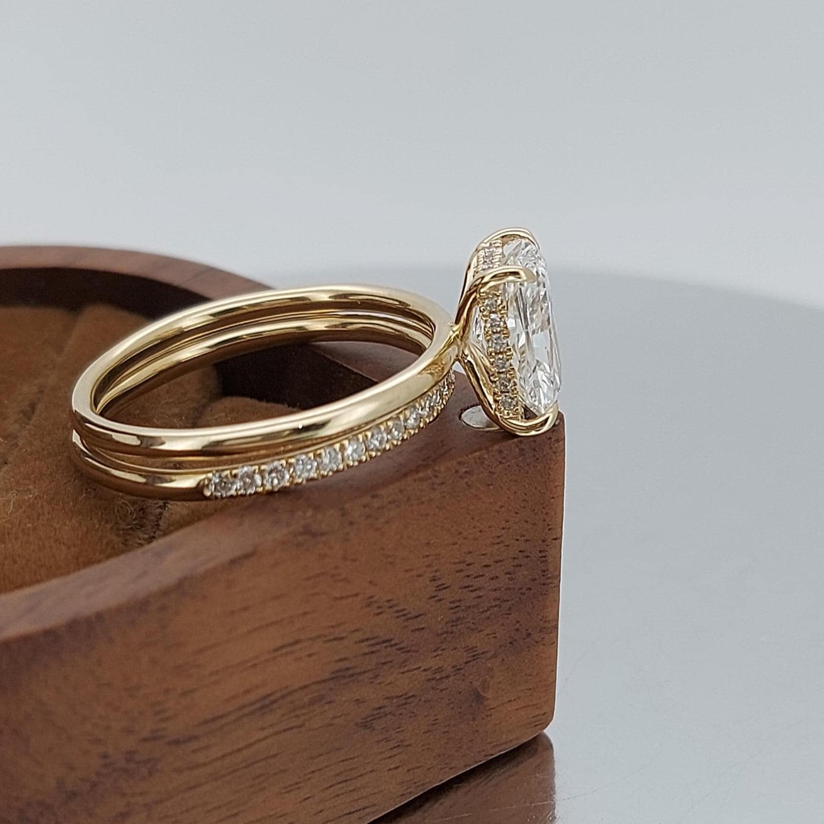 2.5 Ct IGI Certified Radiant Lab Diamond Halo Ring