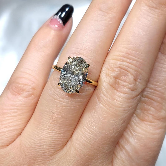 4 Ct IGI Certified Oval Diamond Engagement Ring