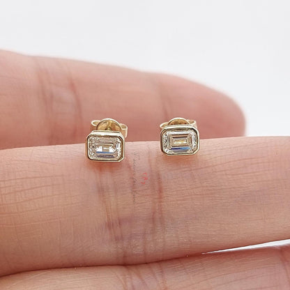 Puces d'oreilles en or 10K et diamants taille émeraude - 1 carat