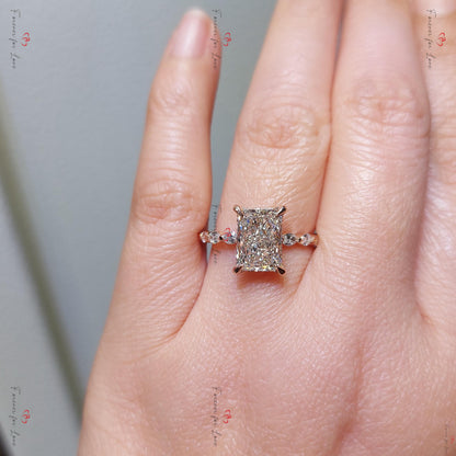 2.5 Ct IGI Certified Radiant Lab Diamond Engagement Ring