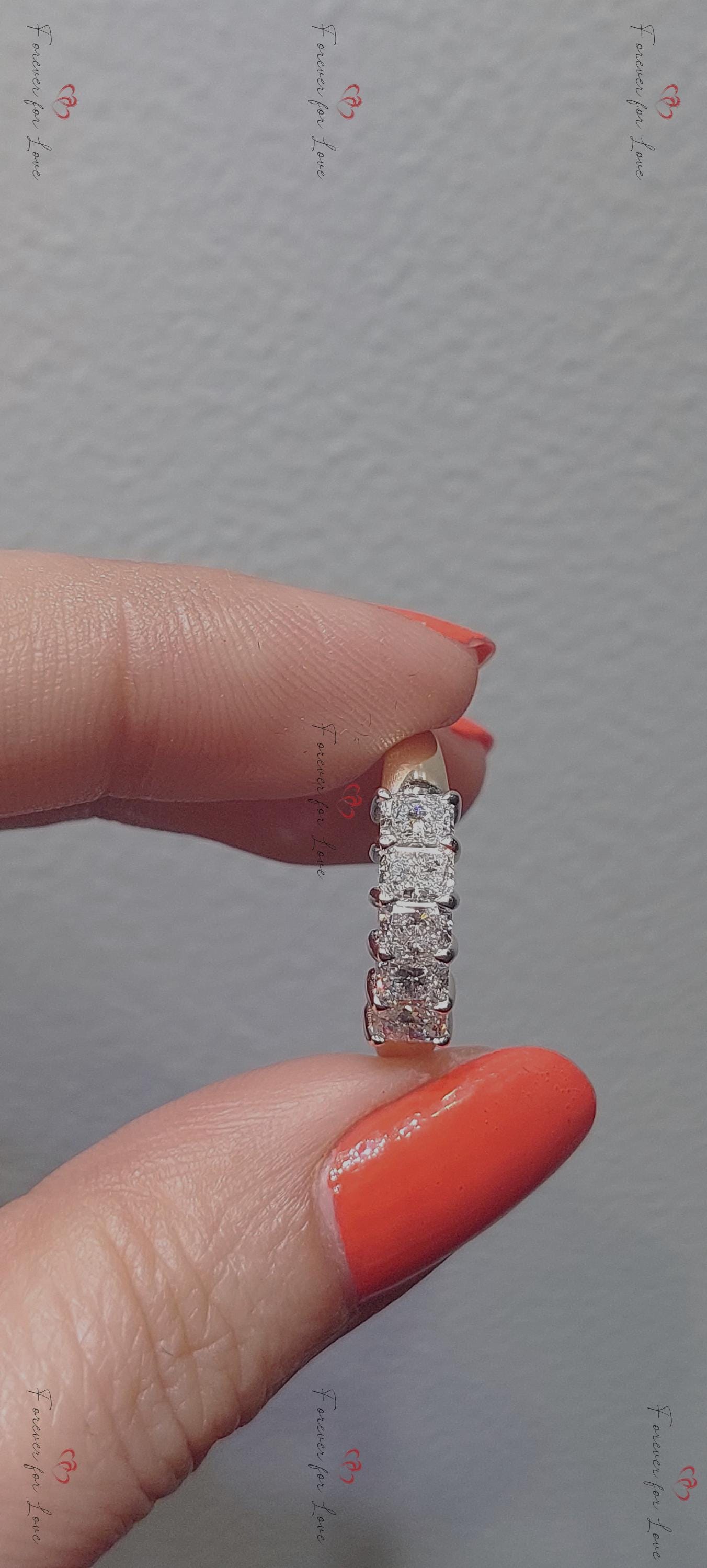 Radiant Labordiamant-Halb-Eternity-Band Radiant cut Moissanite engagement ring in 935 Argentium Silber — custom handcrafted by Forever For Love