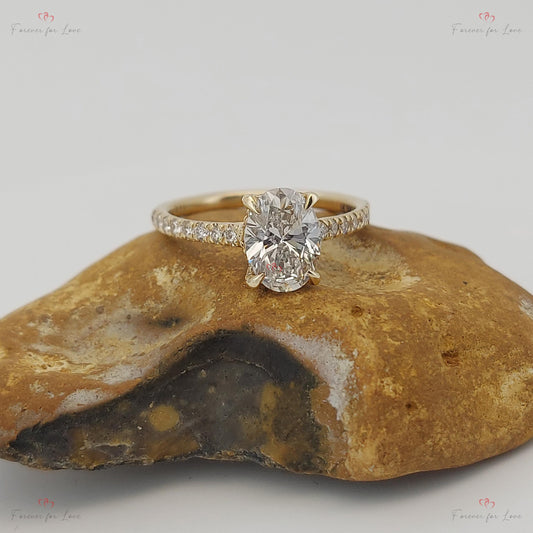 1.5 Ct IGI Certified Oval Diamond Engagement Ring