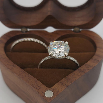 4 Ct IGI Certified Round Lab Diamond Solitaire Engagement Ring