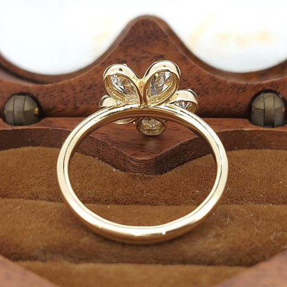 Pear Lab Diamond Ring