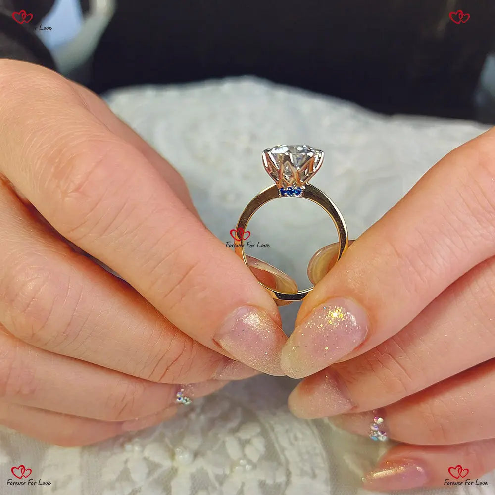 Round Cut Moissanite Engagement Ring in Yellow Gold