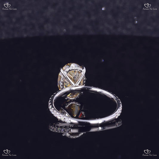 Oval Cut Moissanite Engagement Ring in White Gold