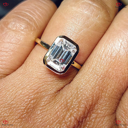 E VS1 CVD Lab Grown Emerald Cut Engagement Ring with Bezel Setting - Solid Gold IGI Certified