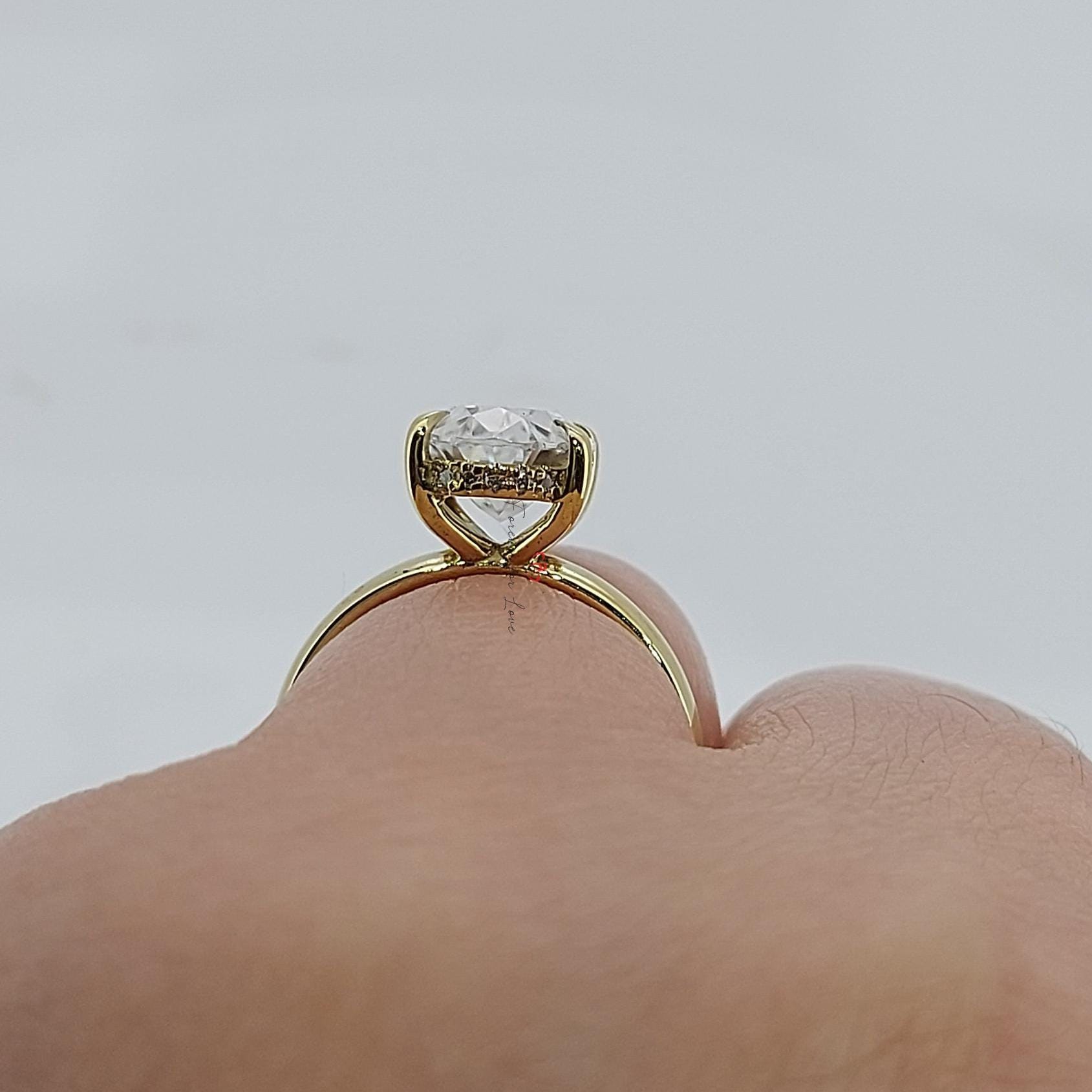 4 Ct Oval Diamond, Moissanite Halo Engagement Ring