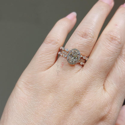 4.5 Ct Oval Diamond Halo Engagement Ring