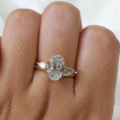 2.8 Ct IGI Certified E/VVS2 Oval Cut Wedding Set with Pear Open Band, Bridal Set, Diamond bridal anniversary Set, Perfect Gift for Her.