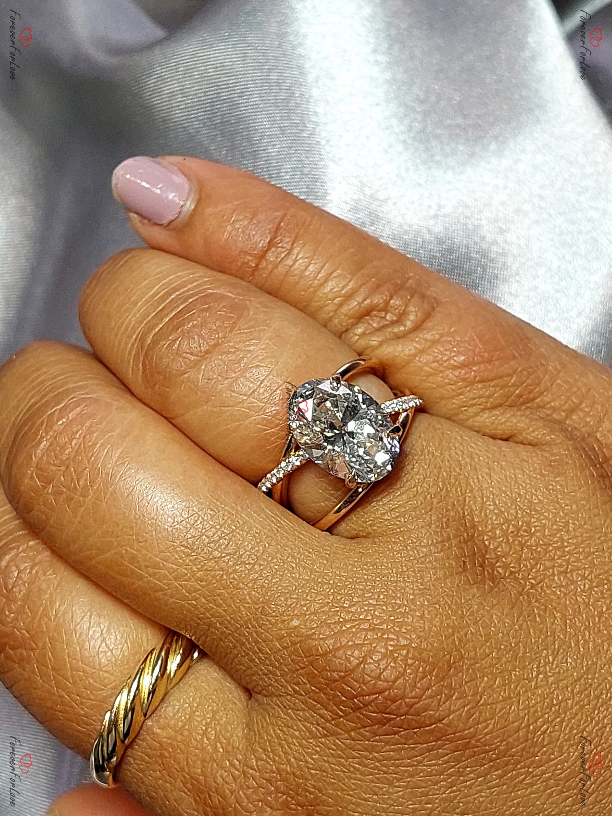 IGI Certified Oval Diamond Engagement Ring