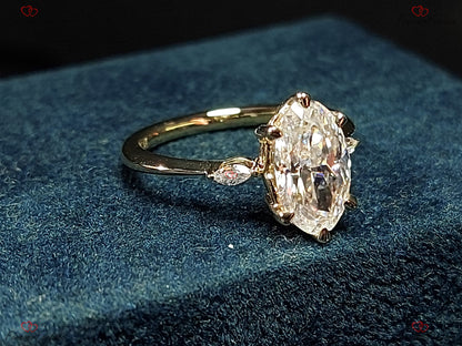 Oval Diamond, Moissanite Engagement Ring