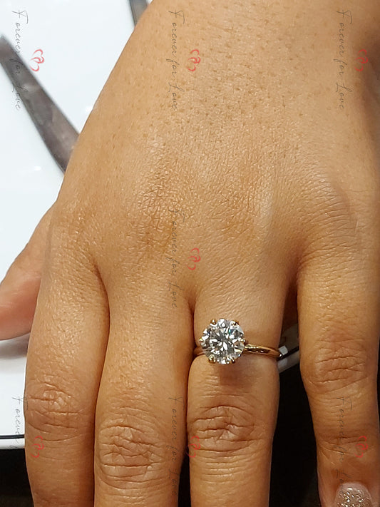 3 Ct IGI Certified Round Lab Diamond Solitaire Engagement Ring