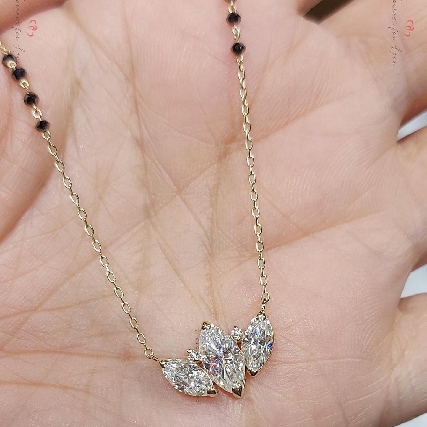 Mangalsutra Moissanite & Perles Noires, Collier Chaîne en Or, Bijoux Perles Faits Main, Collier de Mariage, Collier Diamant Véritable, cadeau pour elle. Moissanite engagement ring in Gold or Platinum — custom handcrafted by Forever For Love