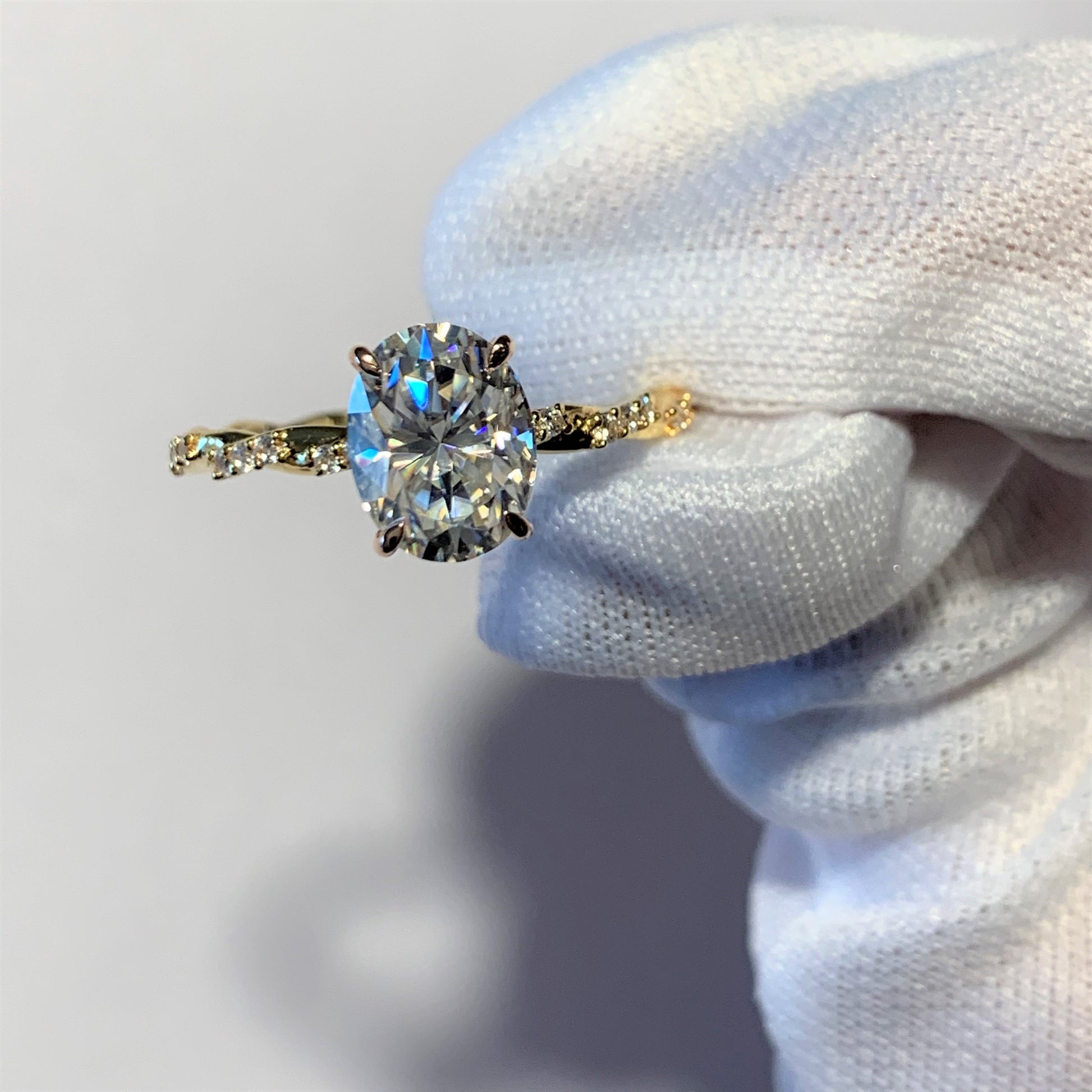 1 Ct Oval Diamond, Moissanite Engagement Ring