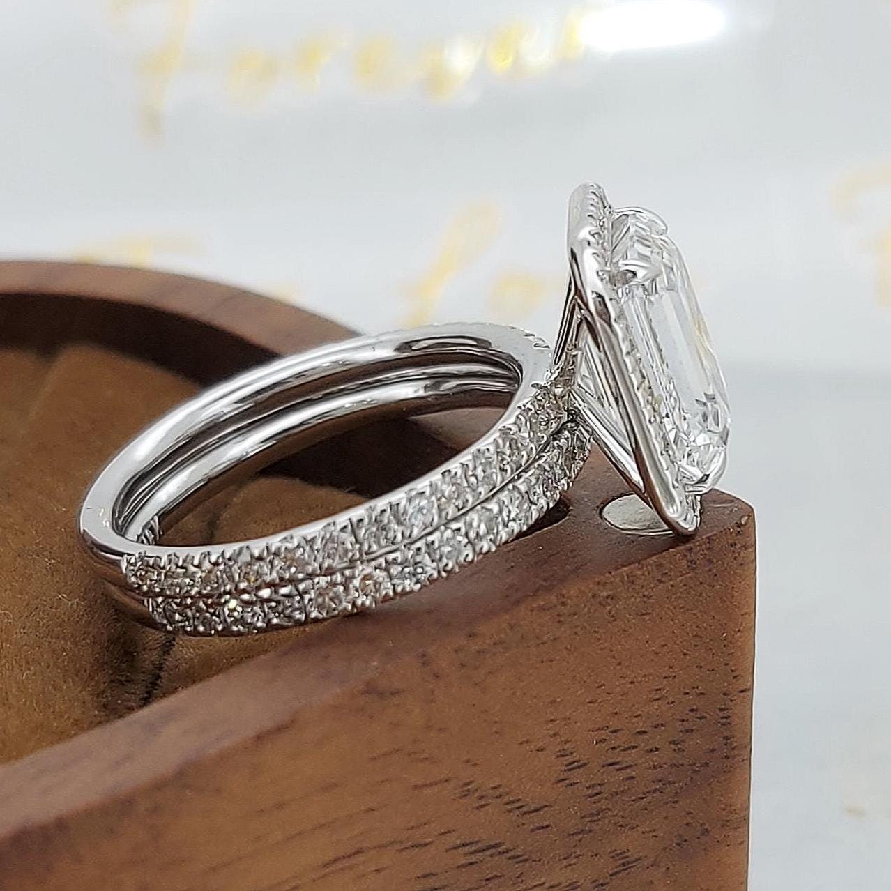 3 Ct IGI Certified Emerald Diamond, Emerald Halo Ring