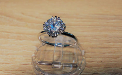 1 Ct Round Diamond, Moissanite Engagement Ring