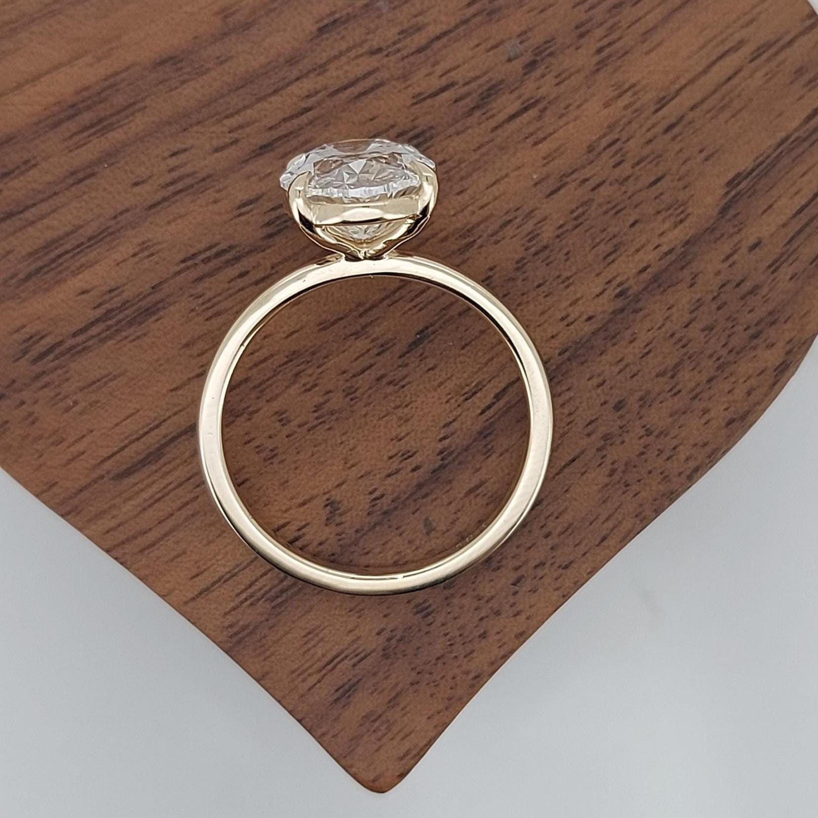 5 Ct IGI Certified Oval Lab Diamond Engagement Ring