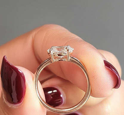 2 Ct IGI Certified Oval Lab Diamond Solitaire Engagement Ring