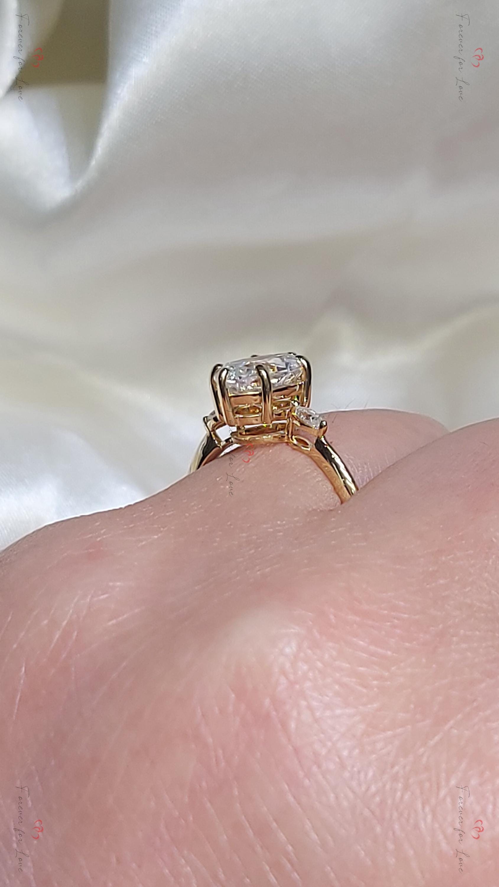 Oval Diamond, Moissanite Engagement Ring