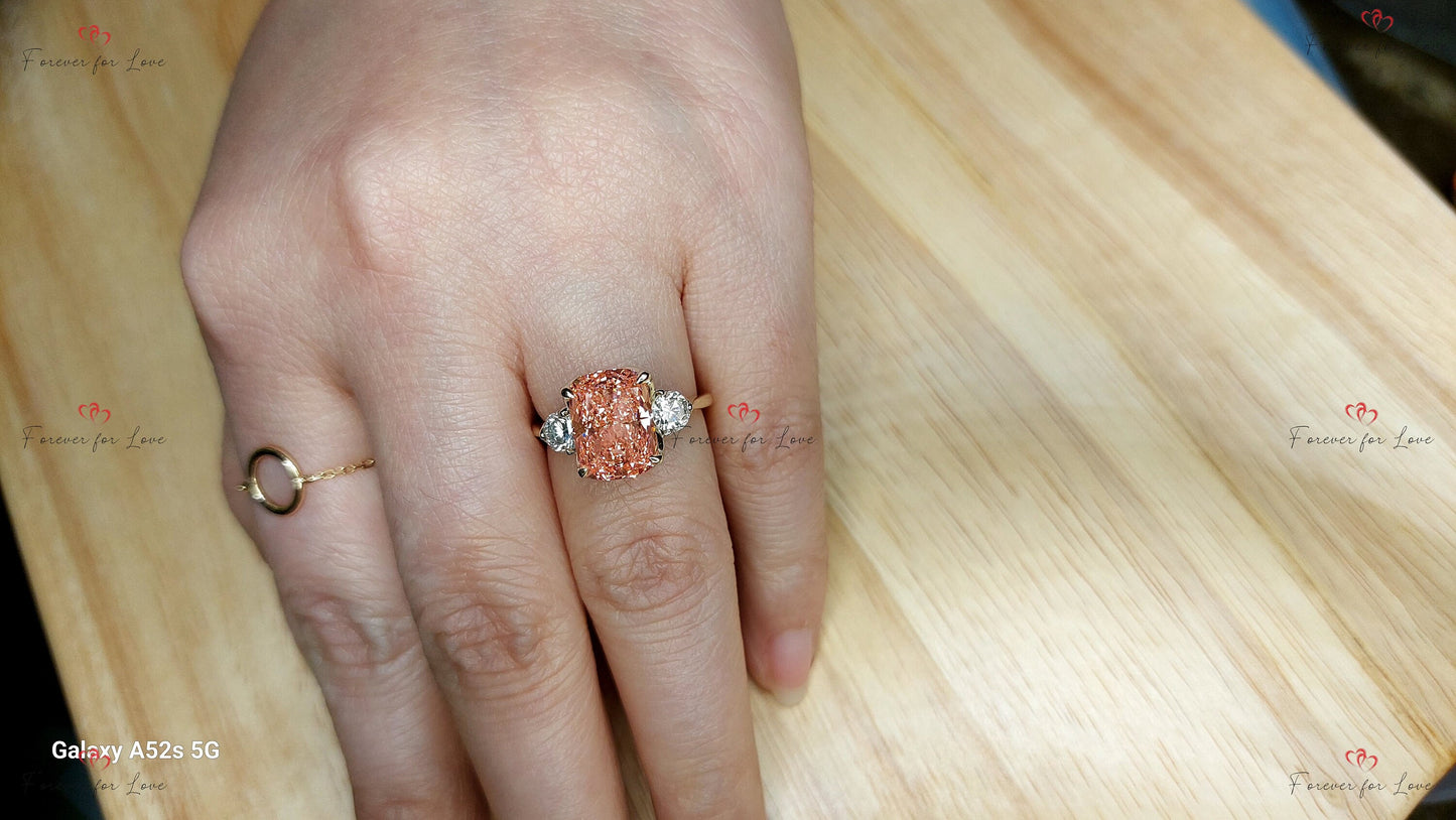 Bague de Fiançailles 4 carats avec Diamant de Laboratoire Certifié IGI, Taille Coussin, Halo Cushion cut 1Ct Moissanite taille brillant engagement ring in Gold or Platinum — custom handcrafted by Forever For Love