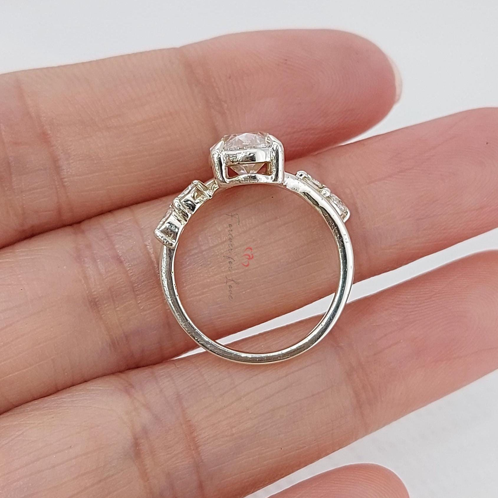 2 Ct IGI Certified Oval Lab Diamond Engagement Ring