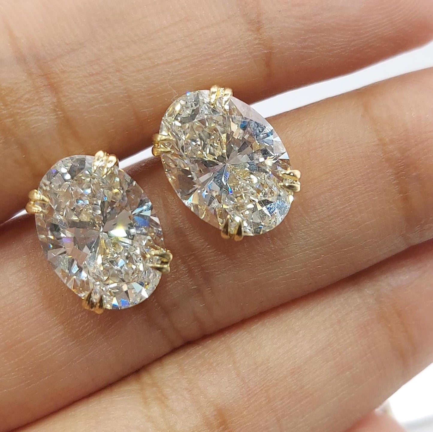 Boucles d'oreilles clous en diamant de synthèse ovale 4 carats : Or jaune 14 carats 0,5 carat Moissanite engagement ring in Gold or Platinum — custom handcrafted by Forever For Love