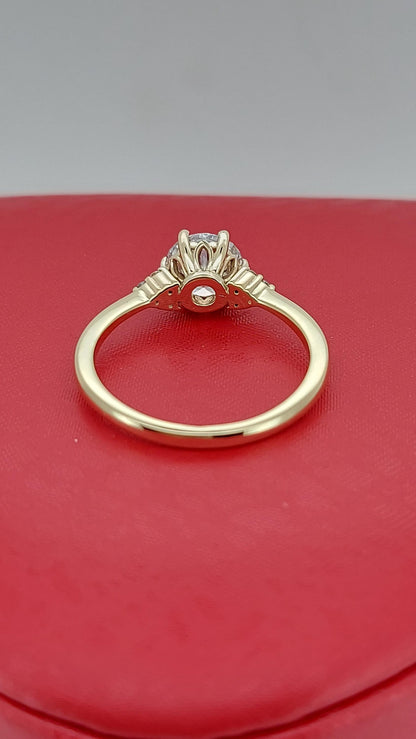 1.5 Ct Round Lab Diamond Engagement Ring