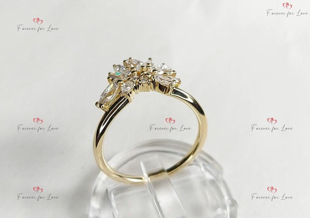 Vintage Moissanit Ehering einzigartiger Verlobungsring Marquise-Schliff-Ring Stapelring passender Ring Goldring Jubiläumsring. Marquise cut Moissanite engagement ring in 935er Argentium Silber — custom handcrafted by Forever For Love
