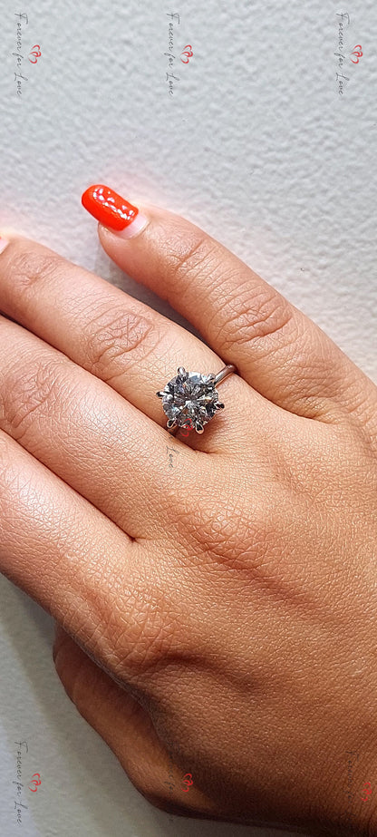 3 Ct IGI Certified Round Lab Diamond Solitaire Engagement Ring