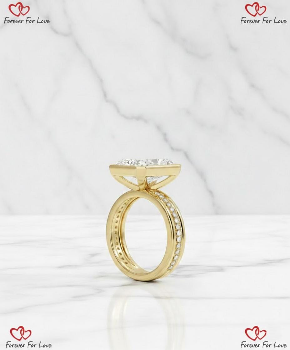 Bague de fiançailles en diamant de laboratoire radiant de 5,5 carats Radiant cut 1Ct Moissanite taille brillant engagement ring in Gold or Platinum — custom handcrafted by Forever For Love