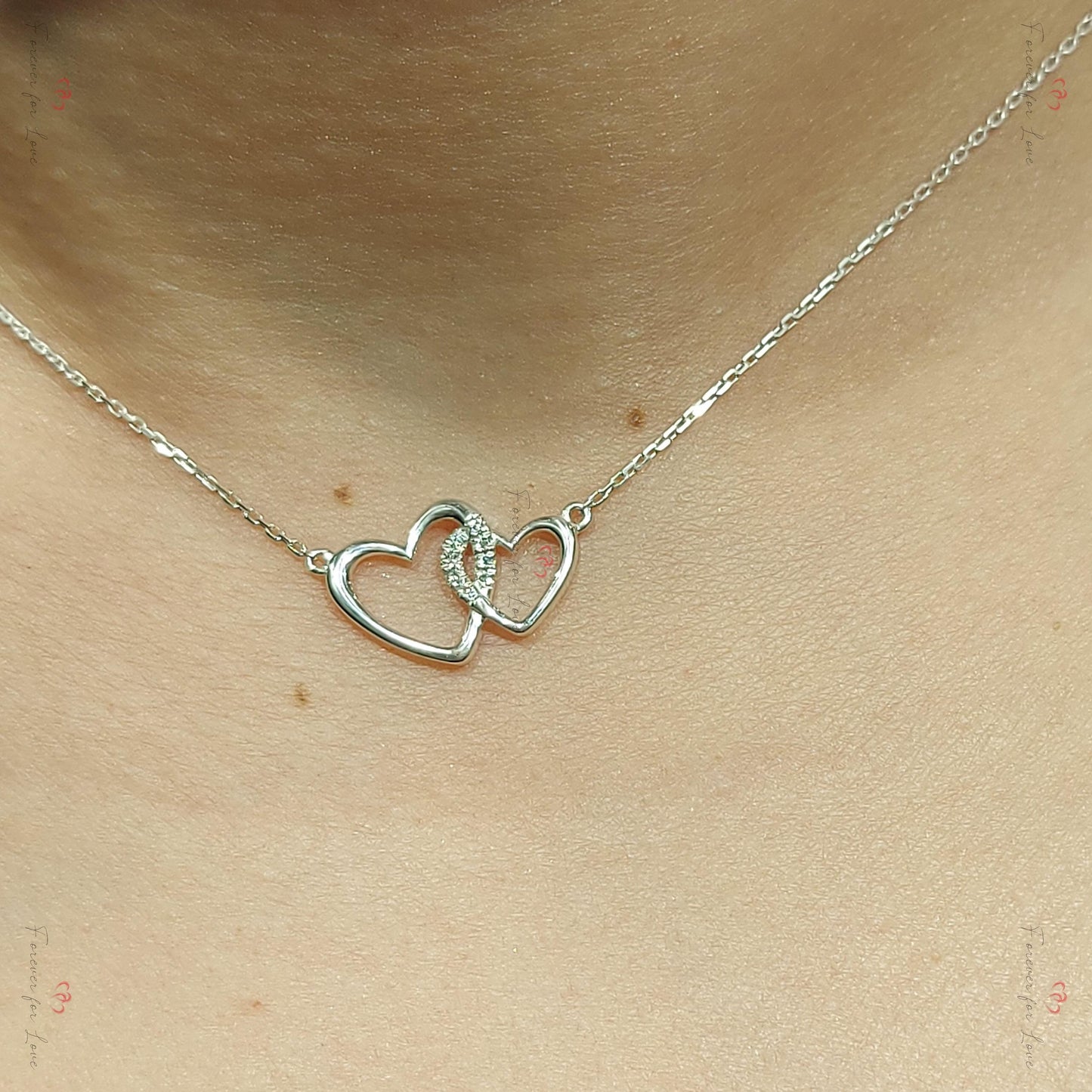 Collier Cœur Diamant, Or Blanc 14 carats, Pendentif Cœur Minimaliste Délicat, Véritable Collier Diamant Femme, Cadeau Saint-Valentin pour elle. Moissanite engagement ring in Gold or Platinum — custom handcrafted by Forever For Love