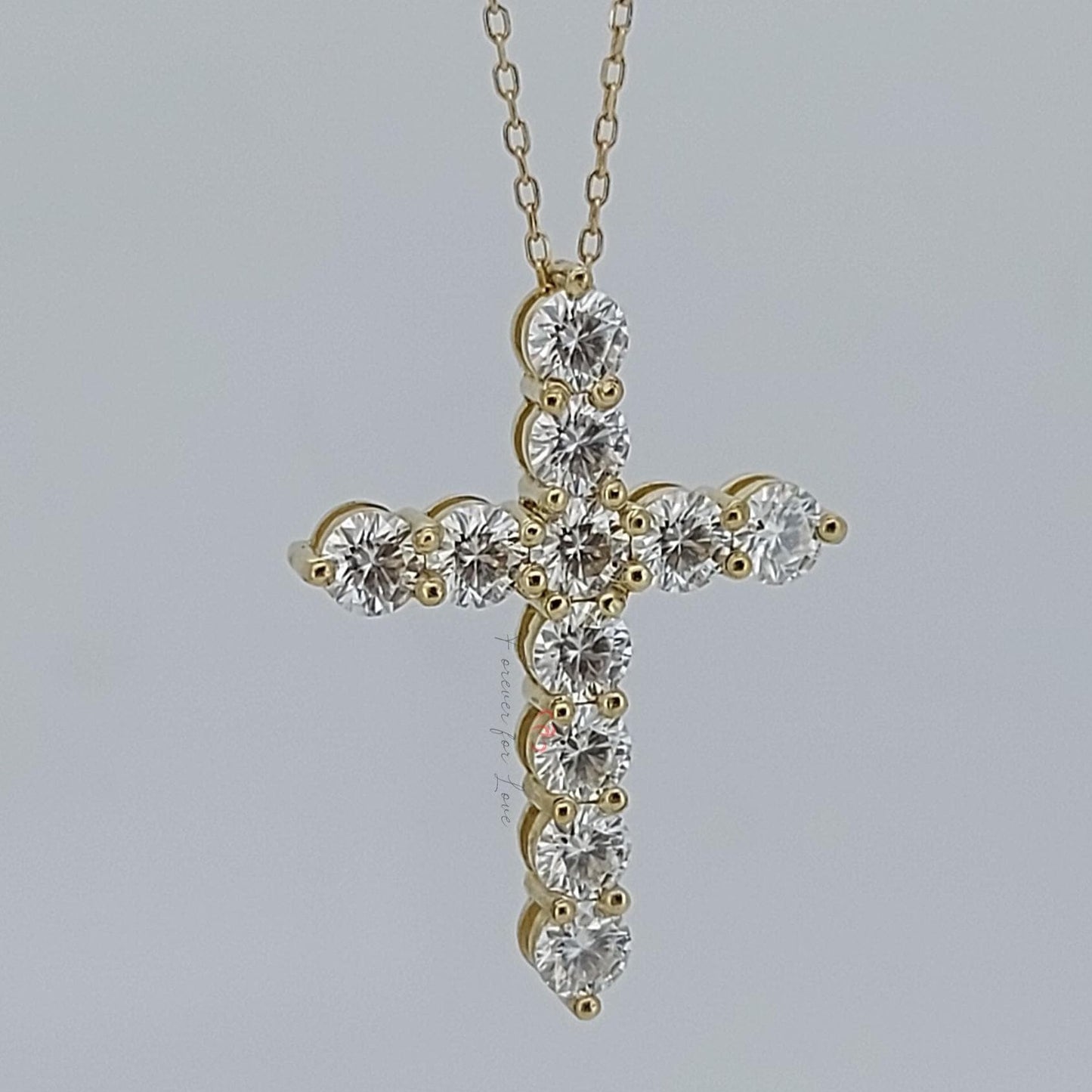 14k massive Gold Diamant Kreuz Halskette für Damen, Diamant Kreuz Anhänger, religiöser Schmuck, christlicher Glaubensanhänger, Kreuz Geschenk für Damen Moissanite engagement ring in Gold or Platinum — custom handcrafted by Forever For Love