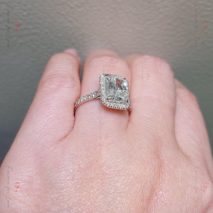 2.5 Ct IGI Certified Radiant Lab Diamond Engagement Ring