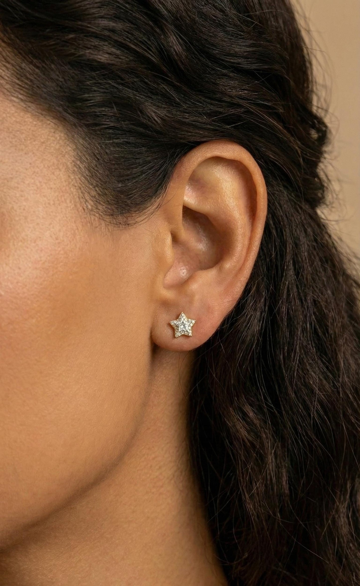 Puces d'oreilles taille étoile / Puces d'oreilles taille étoile / Puces d'oreilles en or 14 carats / Puces d'oreilles taille étoile de 2 carats au total / Cadeau pour maman Moissanite engagement ring in Gold or Platinum — custom handcrafted by Forever For Love