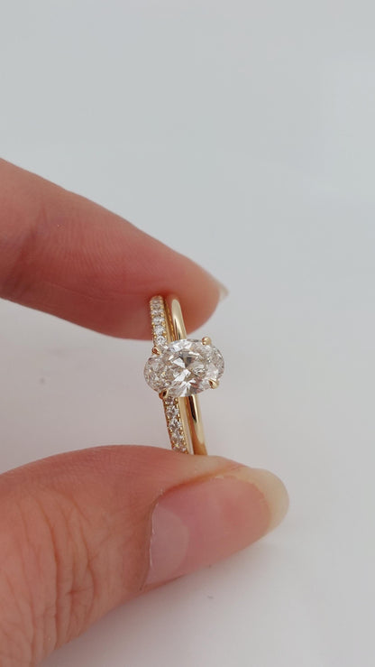 1 Ct Oval Lab Diamond Engagement Ring
