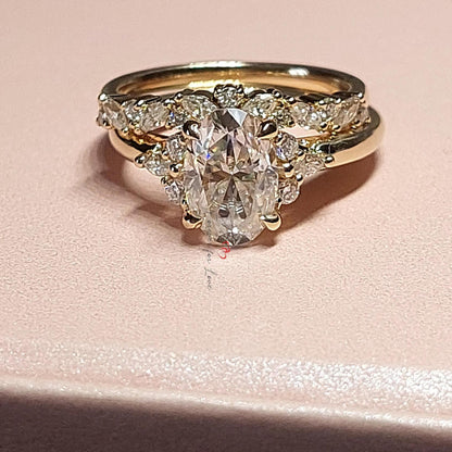 1.5 Ct IGI Certified Oval Lab Diamond Engagement Ring
