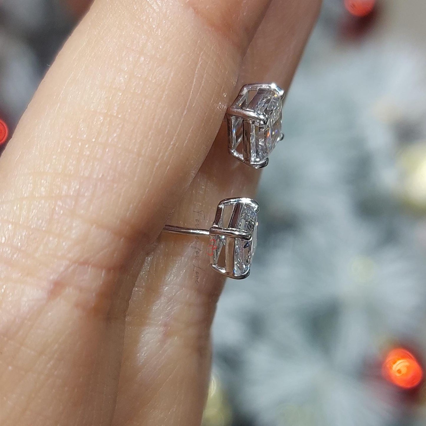 Clous d'oreilles taille radiant / Clous d'oreilles taille radiant / Clous d'oreilles en or 14 carats / Clous d'oreilles taille radiant 1 carat poids total / Cadeau pour maman Moissanite engagement ring in Gold or Platinum — custom handcrafted by Forever For Love
